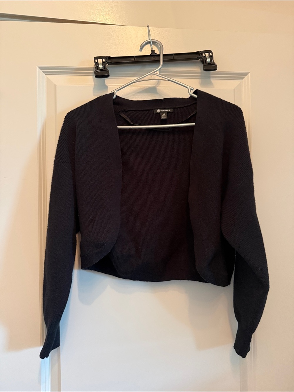 Black Women's Open-Front Cropped Sweater - Size M